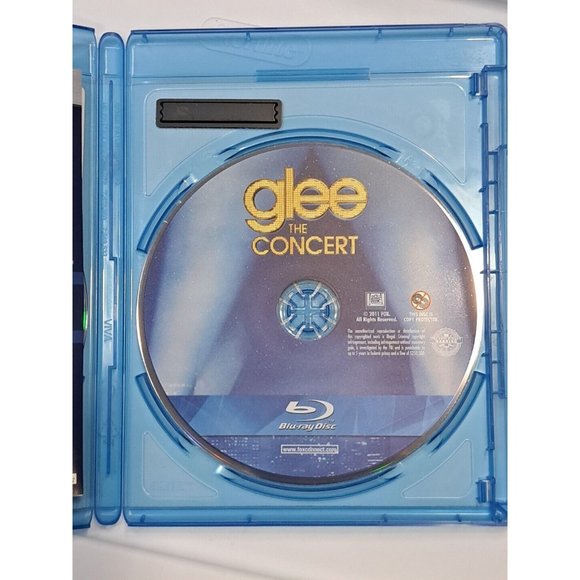 Glee The Concert (Blu-ray + DVD + Digital Copy, 2011, 2-Disc Set) - Picture 3 of 3
